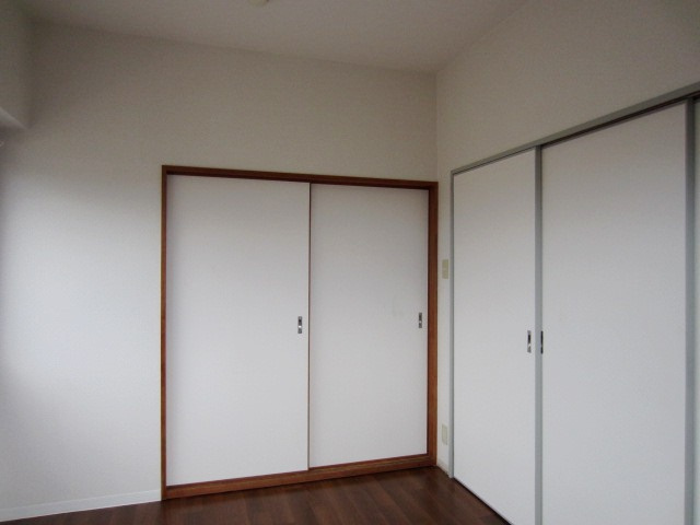 【寝室】