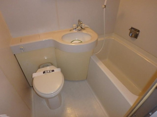 【トイレ】 | 池袋シティハウス | ゆったりとした空間のトイレです