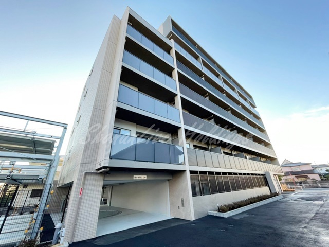 茅ヶ崎市十間坂３丁目の賃貸マンションの外観