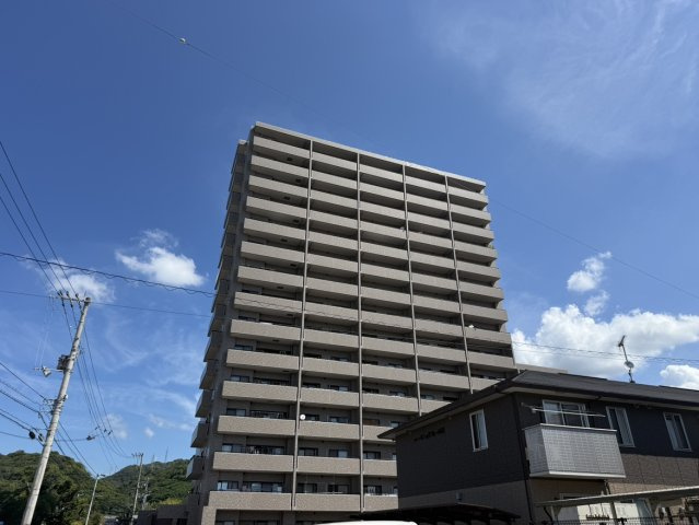 サーパス鷹子第三の外観|【サーパス鷹子第３】
南東角部屋×14階×3LDK