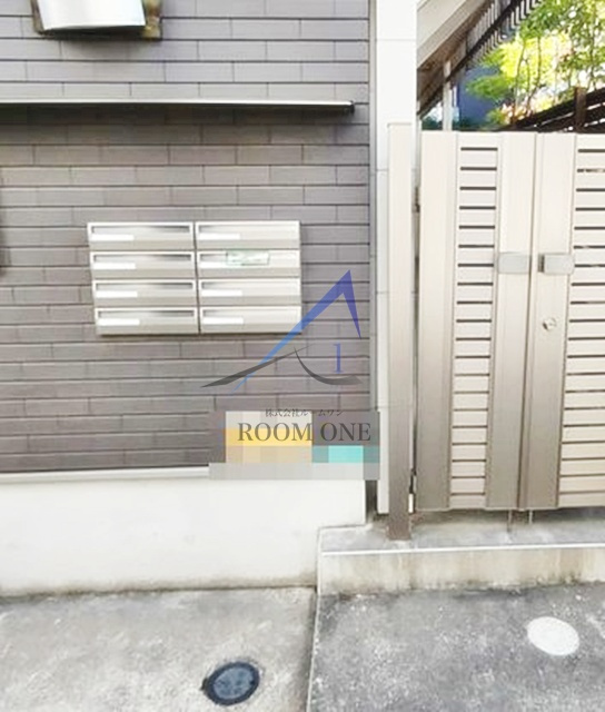 Le premier Houeiのその他共用部分|集合ポストです。