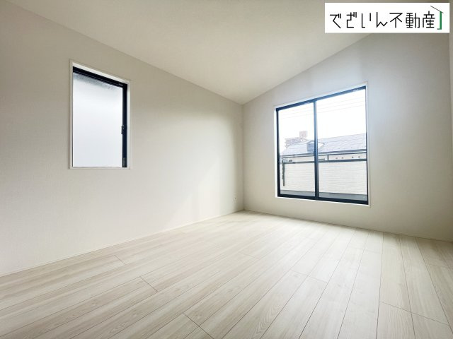 【洋室】 | GRAFARE鴻巣市吹上本町3期　新築住宅 | ≪2号棟≫
現地(2026年8月撮影)