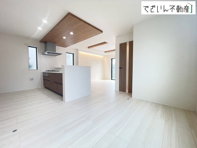 【居間・リビング】 | GRAFARE鴻巣市吹上本町3期　新築住宅 | ≪2号棟≫
現地(2026年8月撮影)