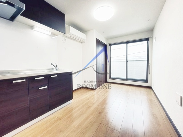 ルミエリア横浜 の居間・リビング|洋室のお部屋です。