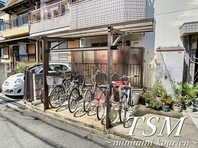 プチメゾン香里園のその他共用部分|敷地内駐輪場