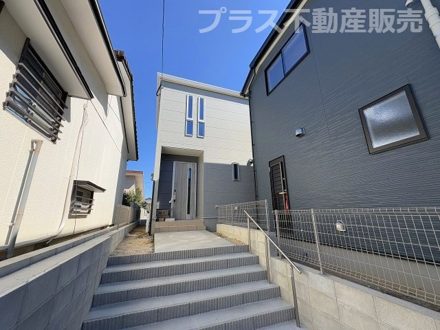 【外観】 | 福岡市東区若宮2丁目第25　2号棟（全2棟）【仲介手数料無料・0円】 | 完成イメージの外観パースです。