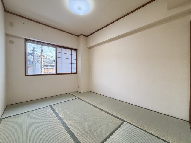 クレール帝塚山の和室