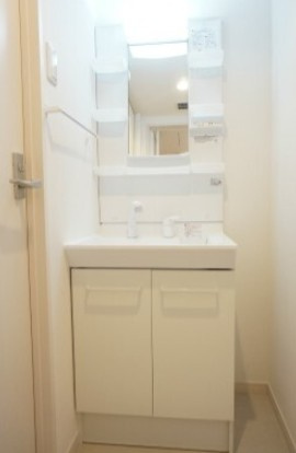 リブリ・南与野Ⅱの洗面所|※同施工別建物参考写真