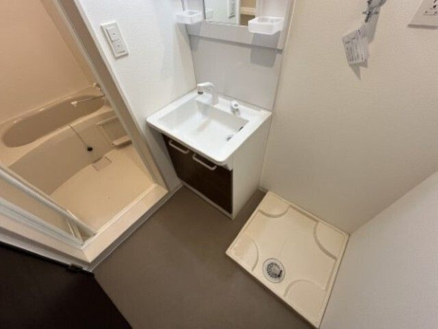 ジーメゾン春日部豊町の洗面所