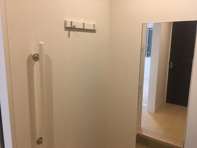 アルファコートの玄関
