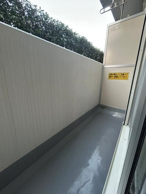 礎（いしずえ）のバルコニー