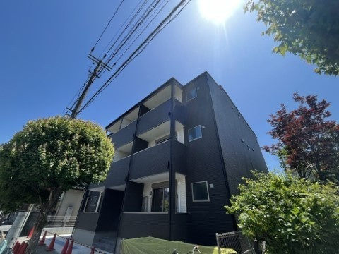 ジーメゾン岩槻上里の外観