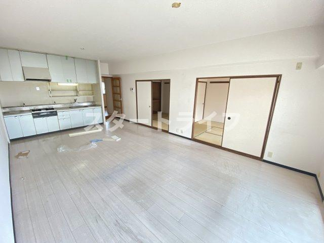 大阪市淀川区西宮原３丁目の賃貸マンションの寝室