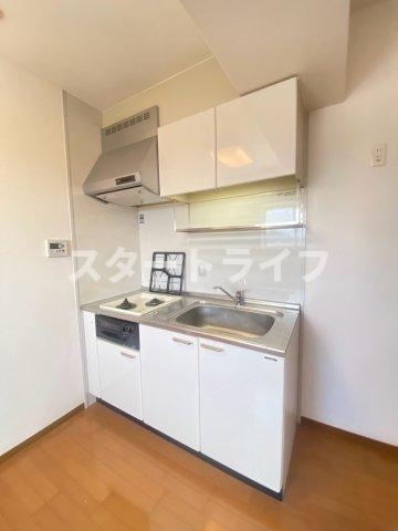大阪市東淀川区淡路３丁目の賃貸マンションのキッチン