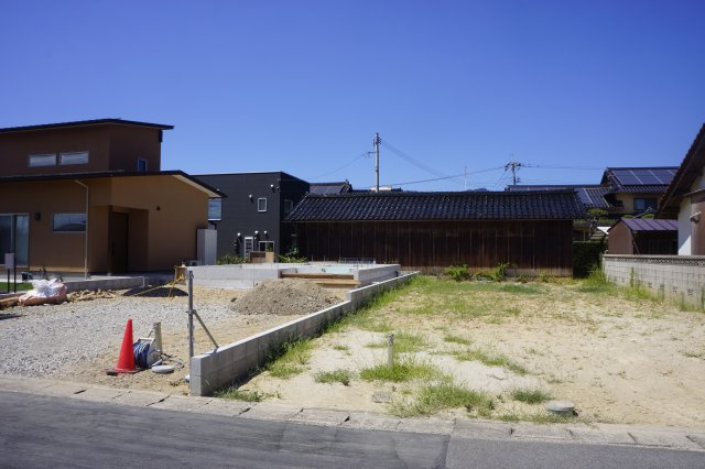 出雲市小山町第2　新築建売住宅　の前面道路含む現地写真