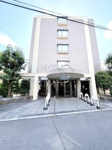 ジョイテル初台のエントランス