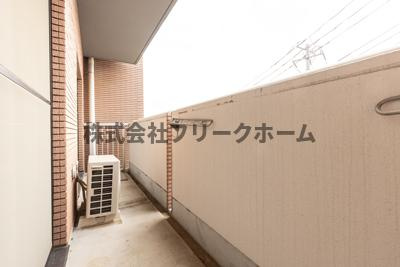 三鷹台エミネンスのバルコニー