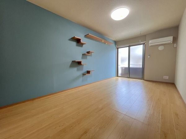 オクトオアシスの内装