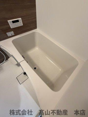 ガレージハウス旭台の浴室