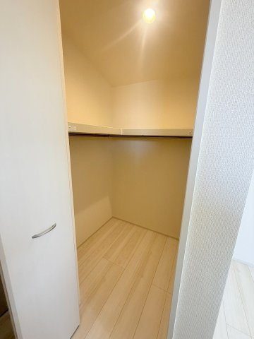 三郷市新和2丁目　新築戸建　全3棟　1号棟の収納|同施工会社の参考写真になります。