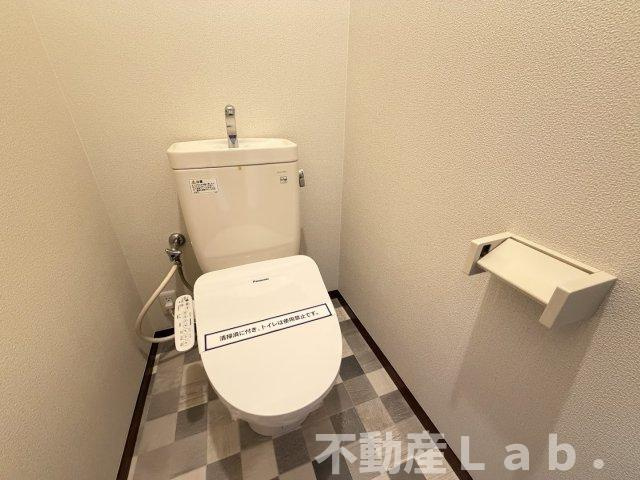 ヒルビレッジ　Ａのトイレ|※反転タイプのお写真です。