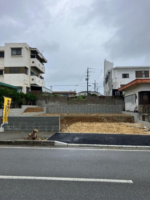 リーブルガーデン南城市つきしろ第３・１号棟のその他|前面道路・南側12ｍ公道含む現地写真