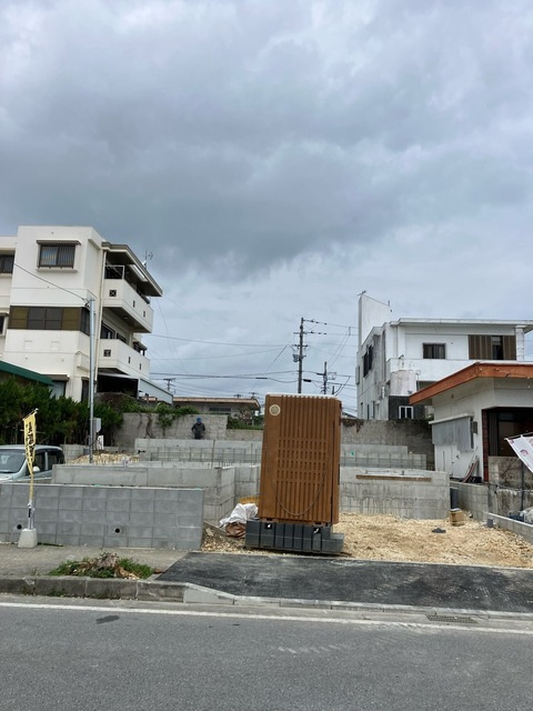 リーブルガーデン南城市つきしろ第３・１号棟のその他|前面道路・南側12ｍ公道含む現地写真