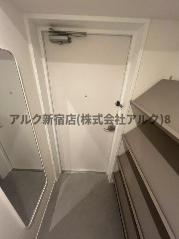 恒陽サンクレスト高円寺の玄関