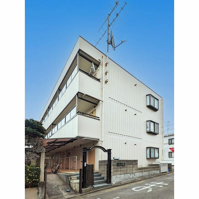 ヒルトップ生田の外観