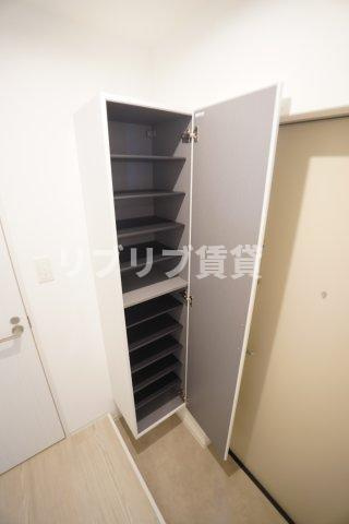 ジーメゾン千葉長洲ユディンの玄関