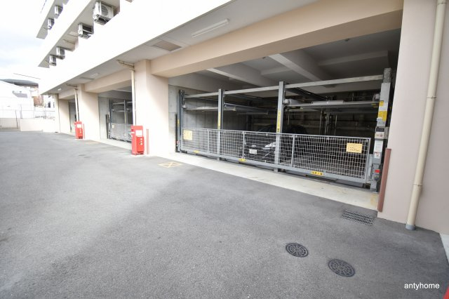 アリビオ千里豊津　仲介手数料無料の駐車場