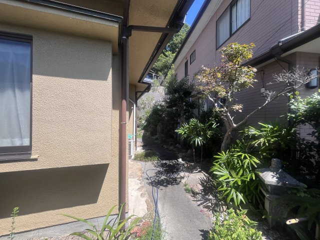 呉市天応塩谷町中古戸建の庭