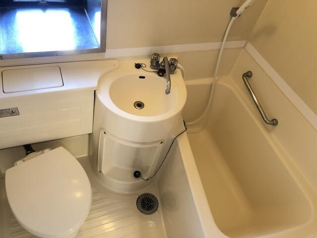 共和ホームズ延寿御茶ノ水の浴室