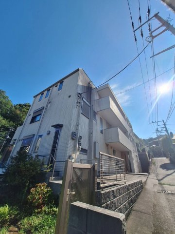 カプリージェの外観