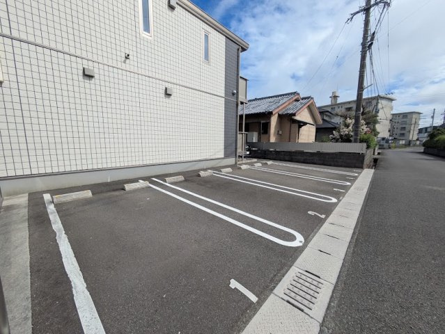 グレンツェンの駐車場