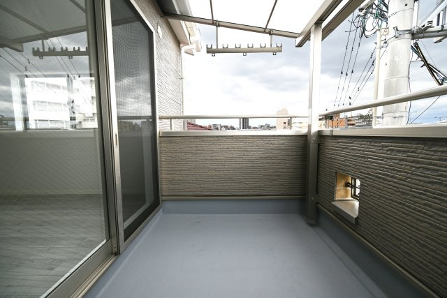 大阪市淀川区十八条2丁目中古戸建のバルコニー