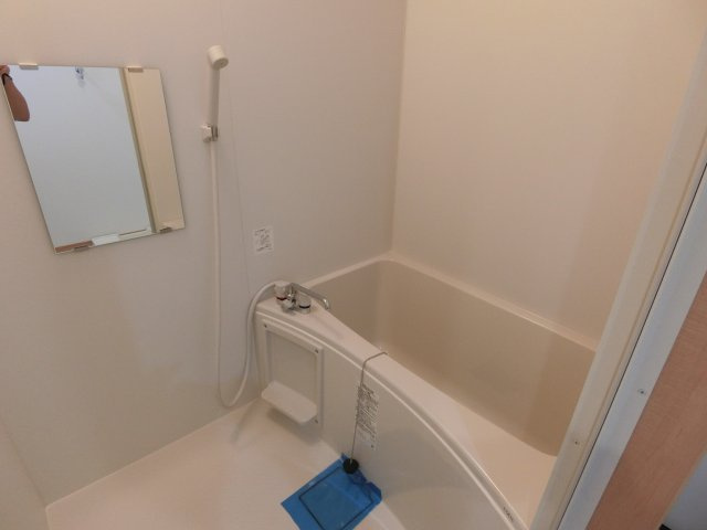 レザンの浴室|他のお部屋の参考写真となります。