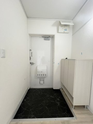 K’ｓB府中　2の玄関