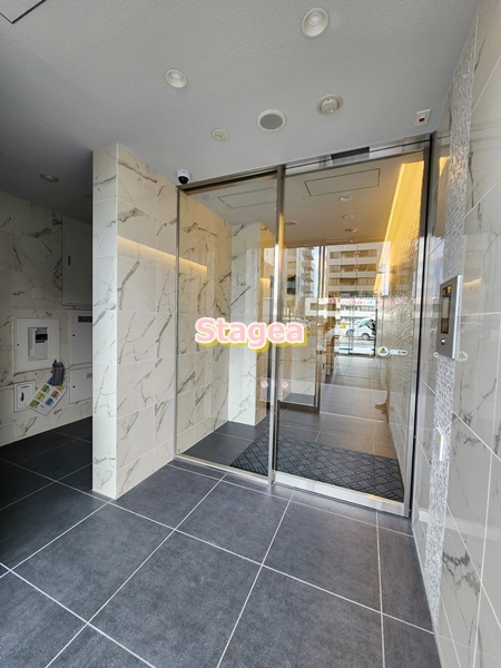 CEREZO TOKIWA st.のエントランス