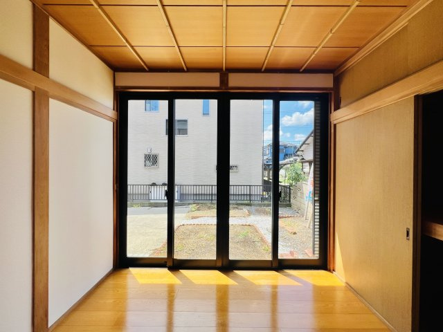 太田市由良町の内装|１階和室には、日当たりも良い3帖広縁あり◎