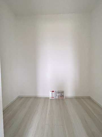 新築戸建・新築建売　郡山市七ツ池町1期　橘小・第三中の洋室|間仕切対応で2部屋へ分割可能な洋室です！（5.3帖+5帖）