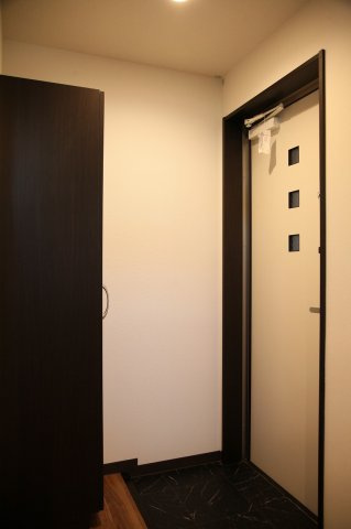 【玄関】 | CreoPrendre箱崎駅前 | 毎日通る玄関はこちらです※写真は類似です