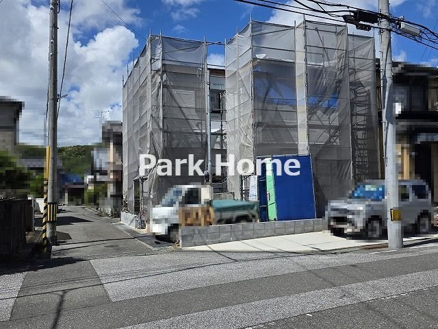 高知市介良　新築戸建ての前面道路含む現地写真