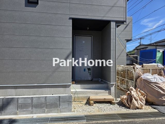 高知市介良　新築戸建ての玄関|2026.10月：建築中