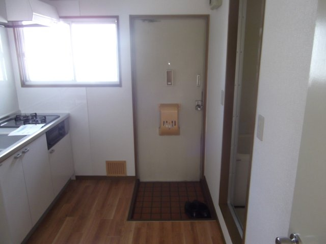 グリーンハイツの玄関