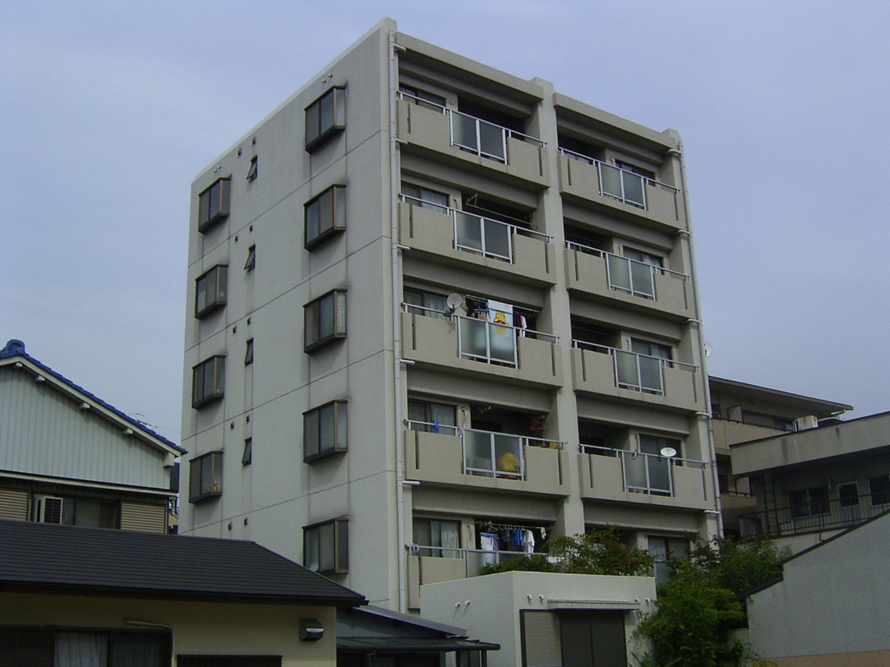 名古屋市昭和区福江１丁目の賃貸マンションの外観