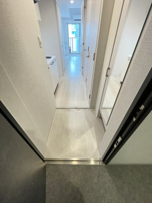 【玄関】 | エスリード新大阪ラヴァーグ