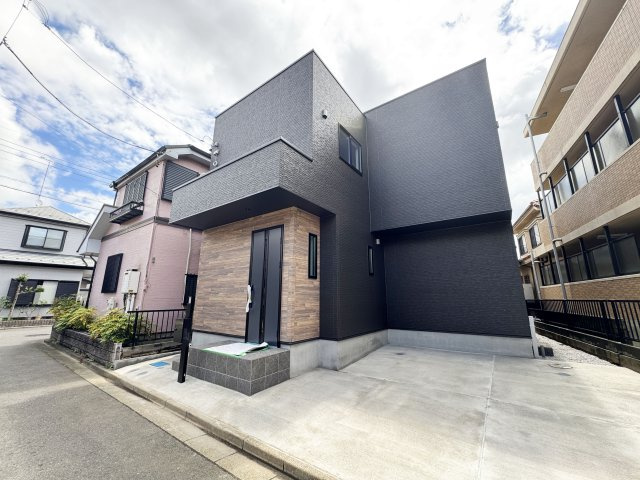 【外観】 | 川越市藤間　新築一戸建住宅　全1棟　(ふじみ野店) | 耐震等級3(構造躯体の倒壊等防止)・耐震等級3(構造躯体の損傷防止)・維持管理対策等級3・劣化対策等級3・断熱等性能等級4・一次エネルギー消費量等級4