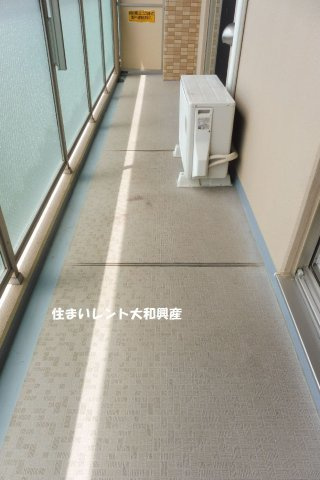 カーサ・アネーロのバルコニー