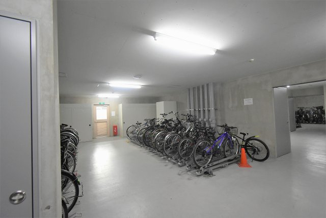 グローリオタワー多賀城駅前のその他共用部分|屋内駐輪場